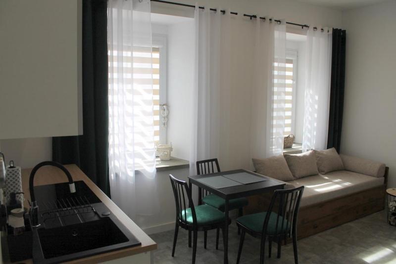 Apartament Z Historia Jelenia Góra Exterior foto