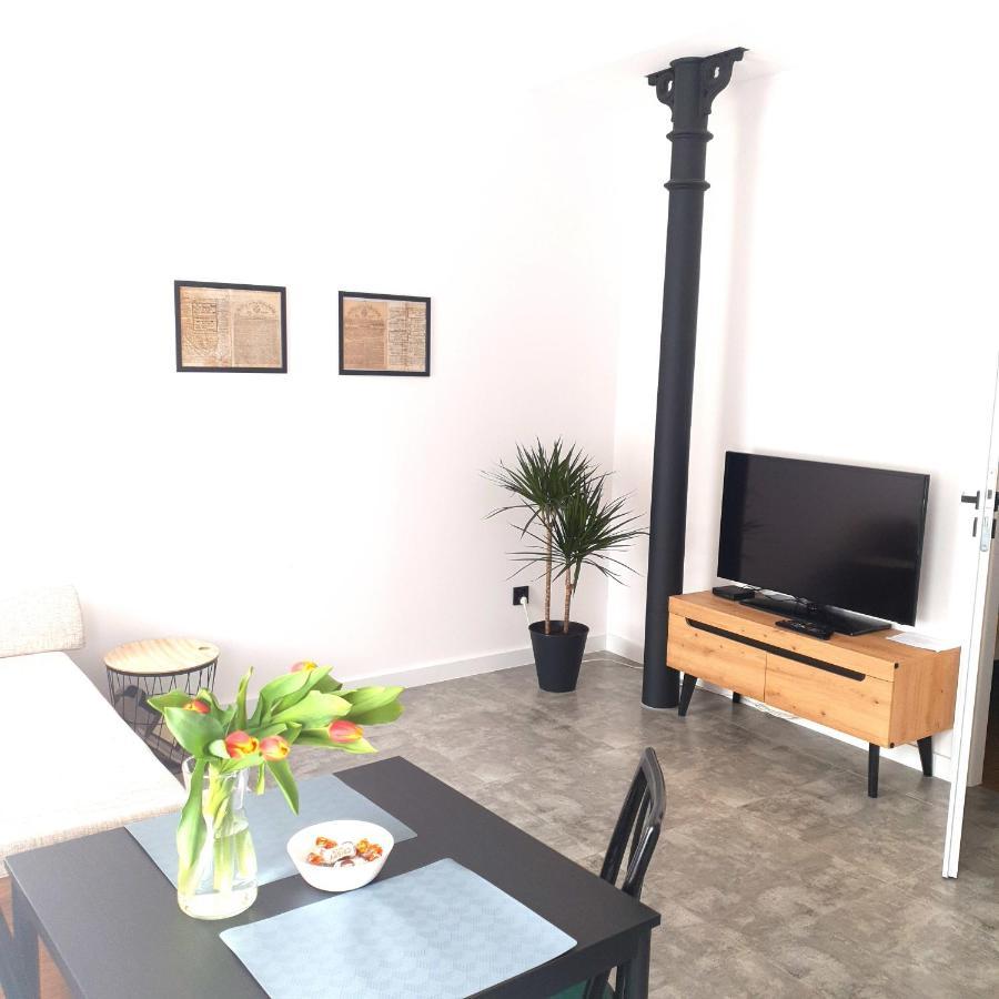 Apartament Z Historia Jelenia Góra Exterior foto